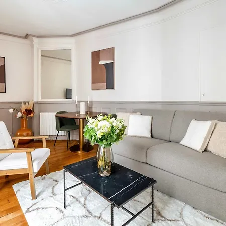 Appartement Eiffel Tower - Premium With Lift For 4 *