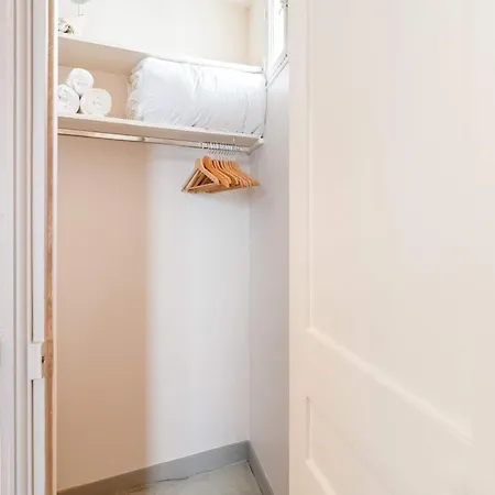 Appartement Eiffel Tower - Premium With Lift For 4