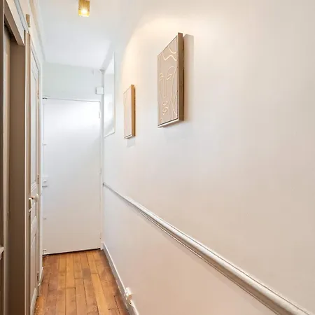 Eiffel Tower - Premium With Lift For 4 Appartement Parijs