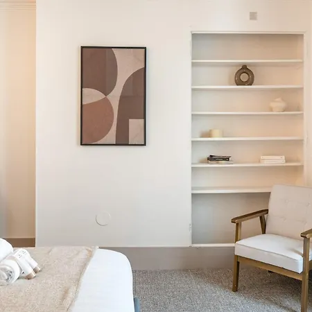 Appartement Eiffel Tower - Premium With Lift For 4 *