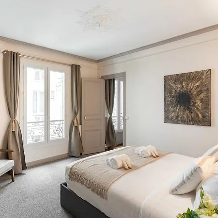 Appartement Eiffel Tower - Premium With Lift For 4 *