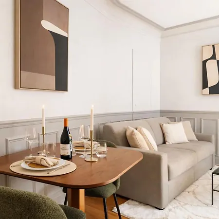 Eiffel Tower - Premium With Lift For 4 Appartement Paris