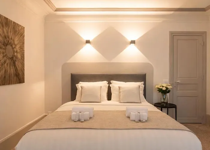 Appartement Eiffel Tower - Premium With Lift For 4
