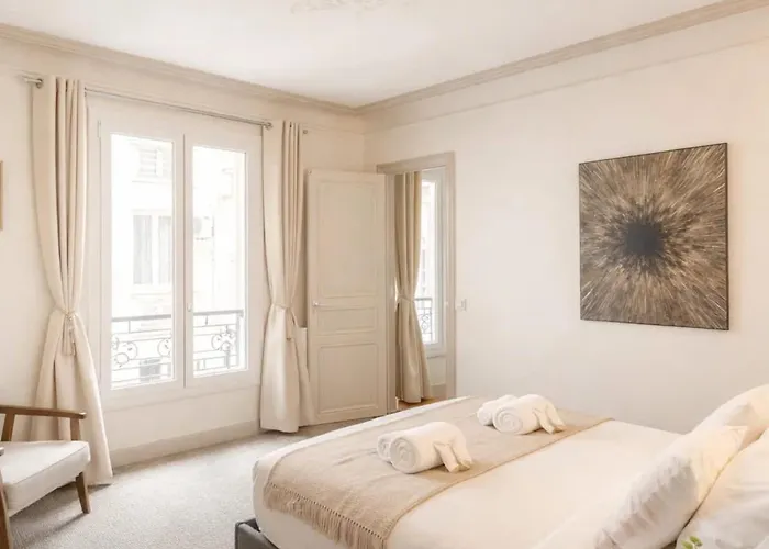 Eiffel Tower - Premium With Lift For 4 * Paris