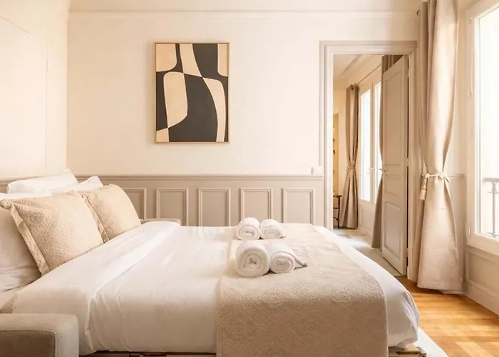 Appartement Eiffel Tower - Premium With Lift For 4 *