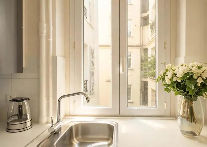 Appartement Eiffel Tower - Premium With Lift For 4 Paris